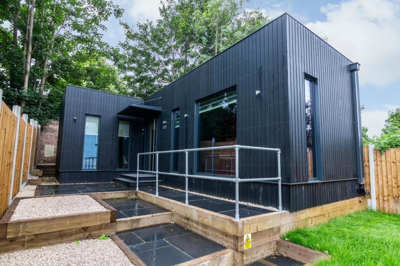 Romantic Getaway Studio Pods Close To City Centre With Free Wifi Дарби Екстериор снимка